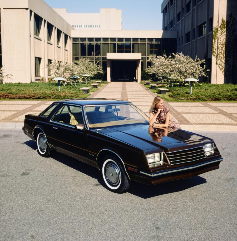  Dodge Mirada 1980 года  (фото 1 из 4)
